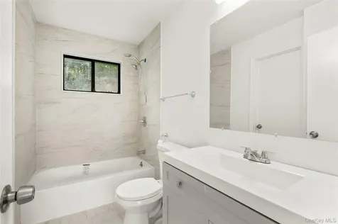 25 Laurel Court Fishkill NY 12524