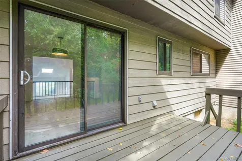 25 Laurel Court Fishkill NY 12524