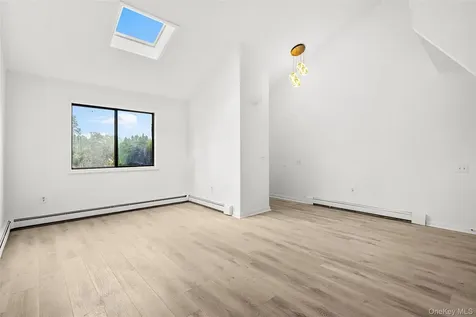 25 Laurel Court Fishkill NY 12524