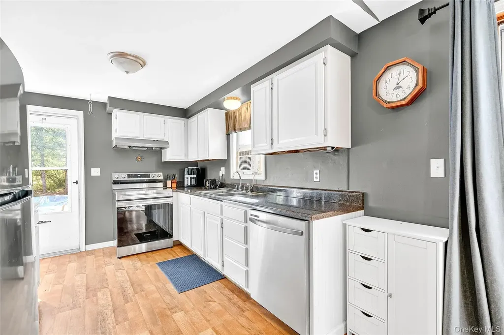 10 Flood Drive Amenia NY 12501