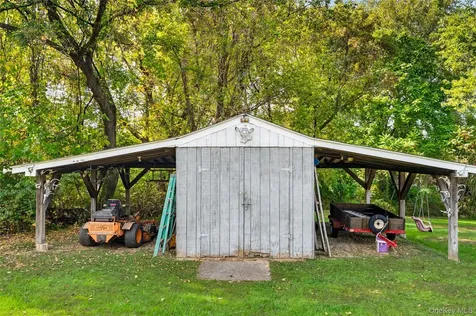 10 Flood Drive Amenia NY 12501