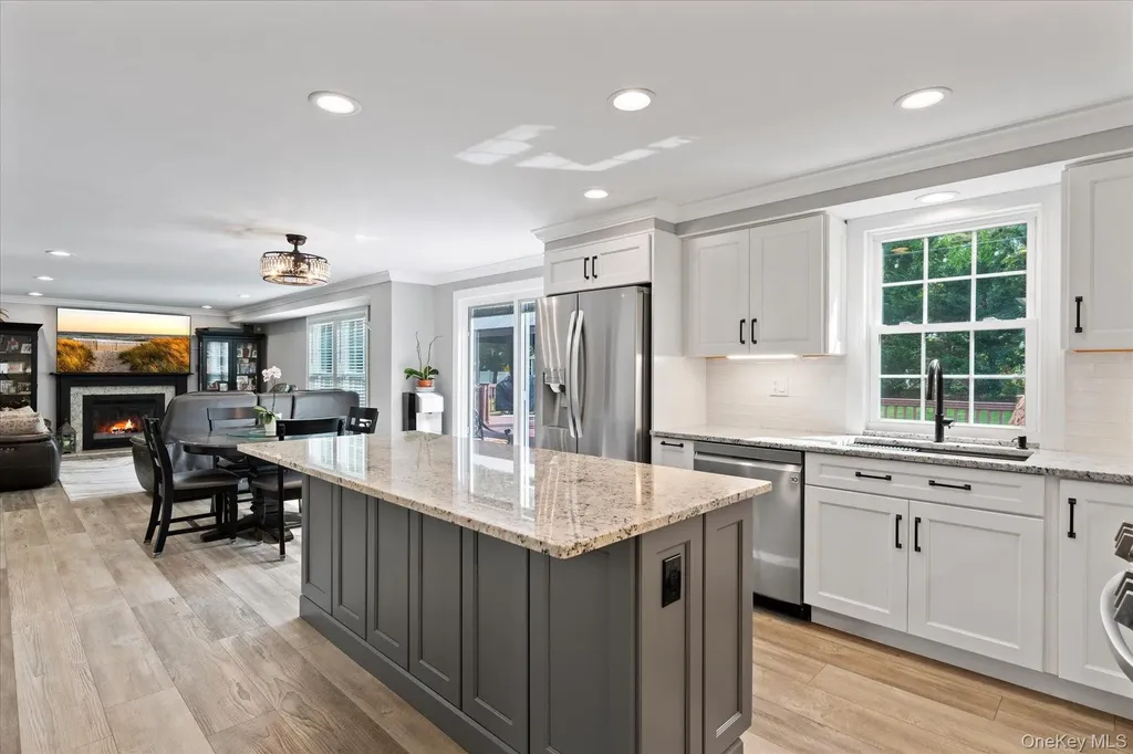 4 Foreston Circle Manorville NY 11949