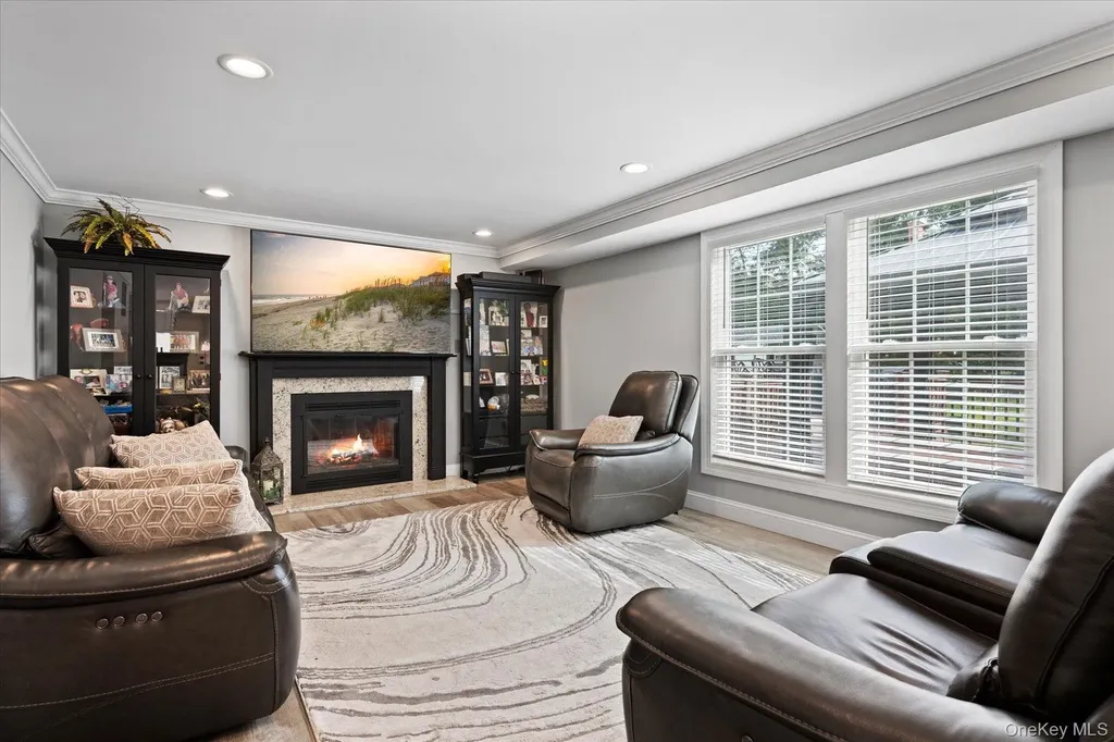4 Foreston Circle Manorville NY 11949