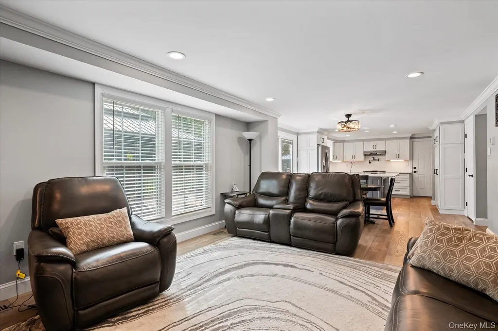 4 Foreston Circle Manorville NY 11949