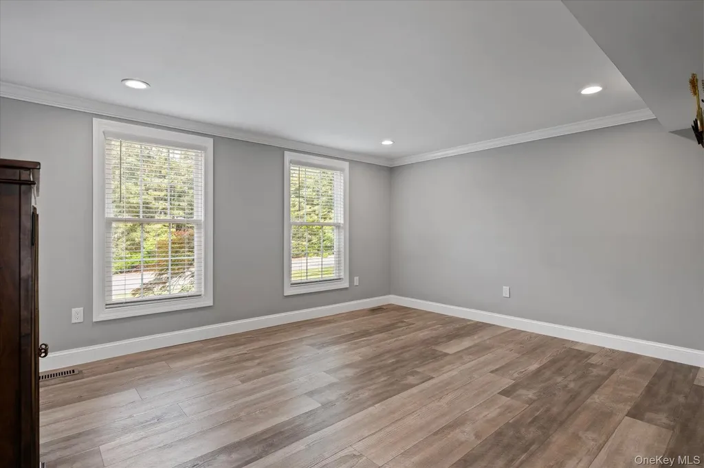 4 Foreston Circle Manorville NY 11949