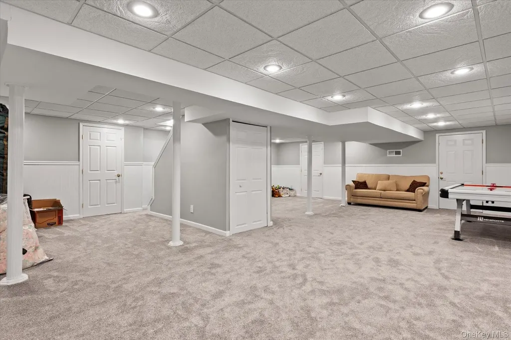 4 Foreston Circle Manorville NY 11949