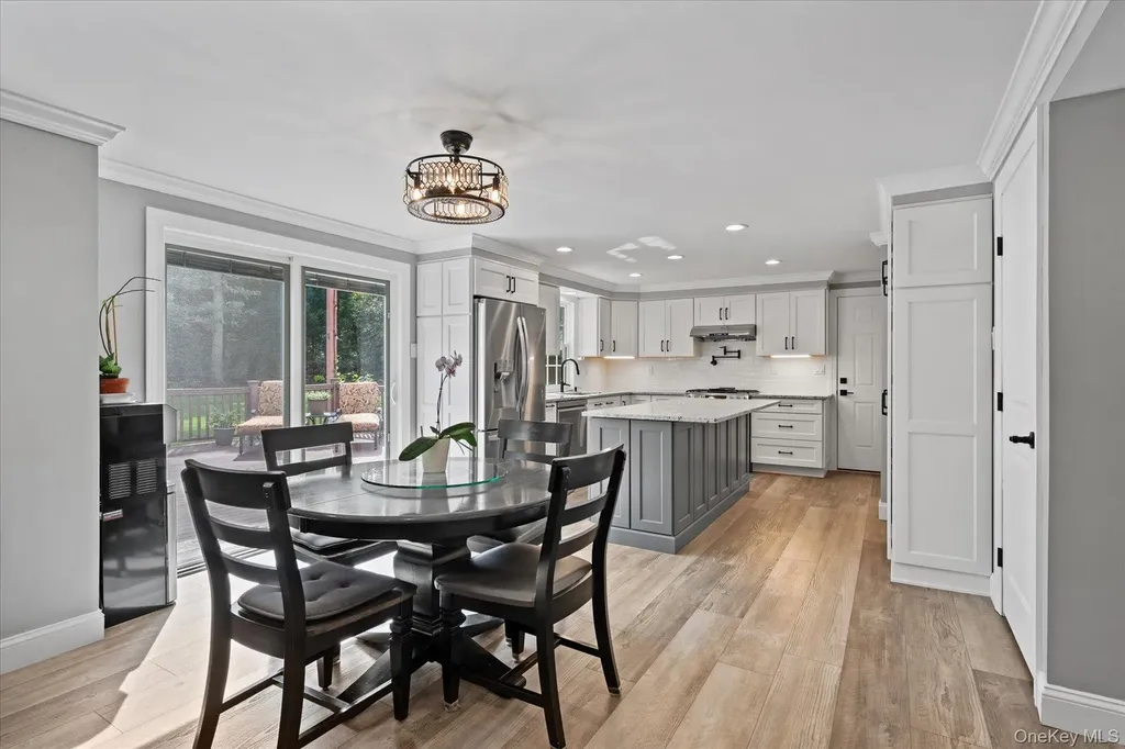 4 Foreston Circle Manorville NY 11949