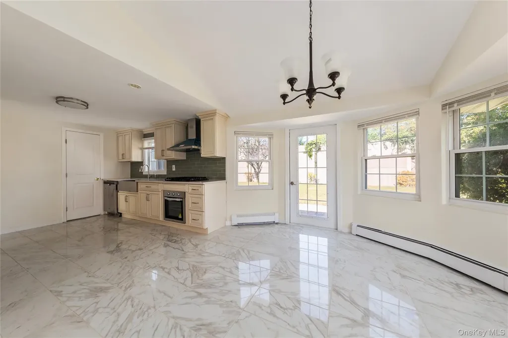 44 Apple Tree Drive Hauppauge NY 11788
