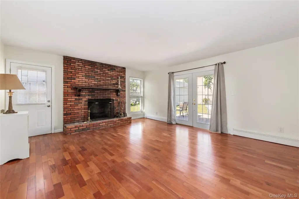44 Apple Tree Drive Hauppauge NY 11788