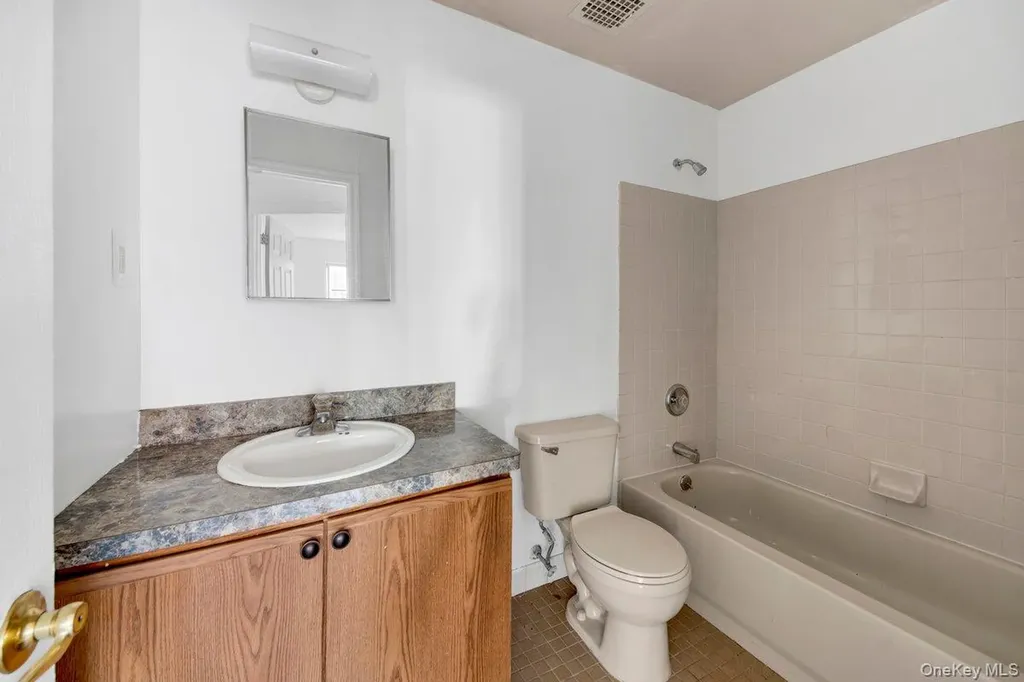 203 White Plains Road Bronx NY 10473
