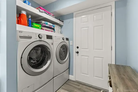 19 Gamecock Lane Babylon NY 11702