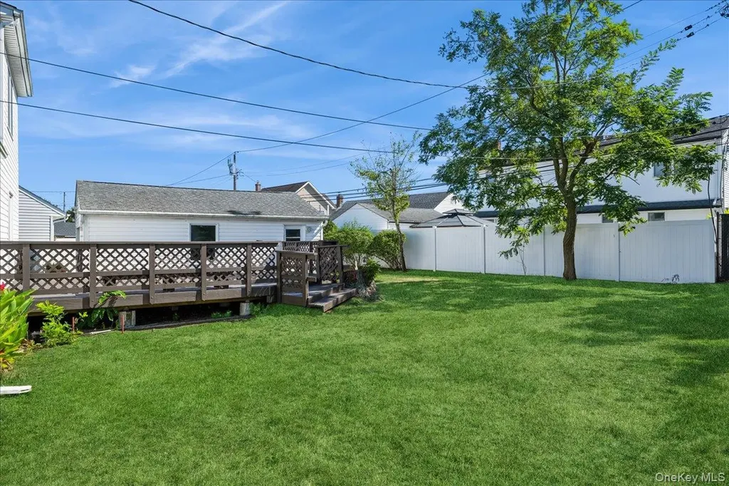 2846 Walter Road Wantagh NY 11793