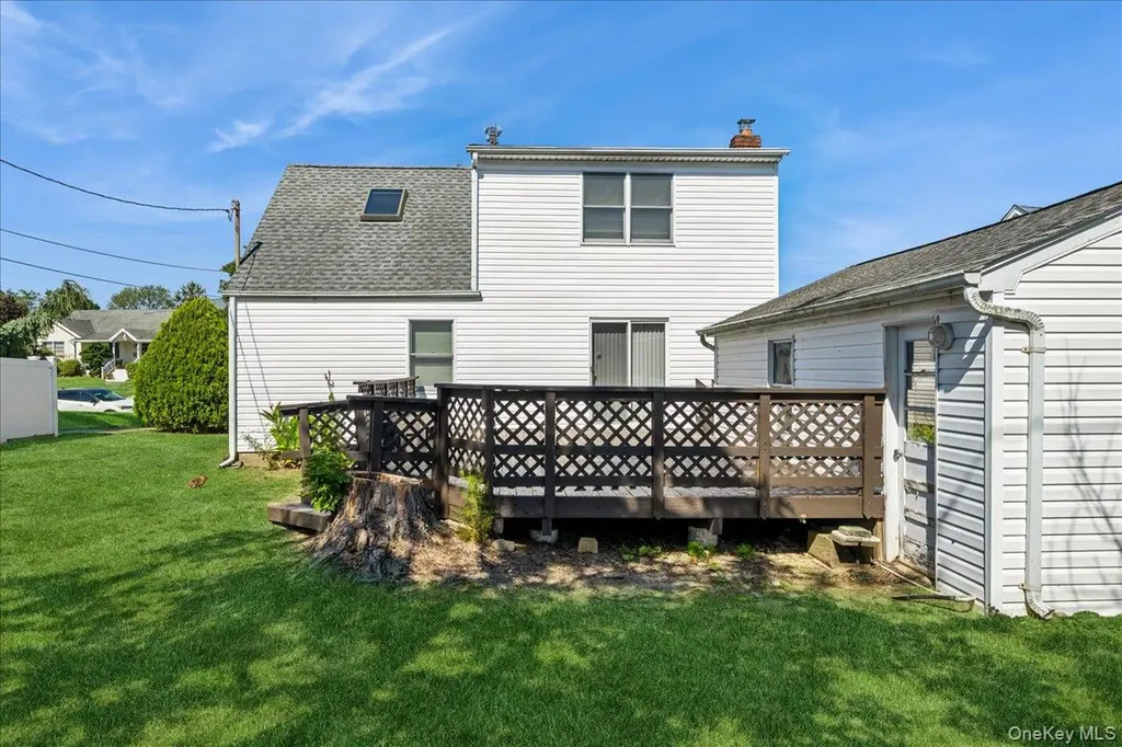 2846 Walter Road Wantagh NY 11793