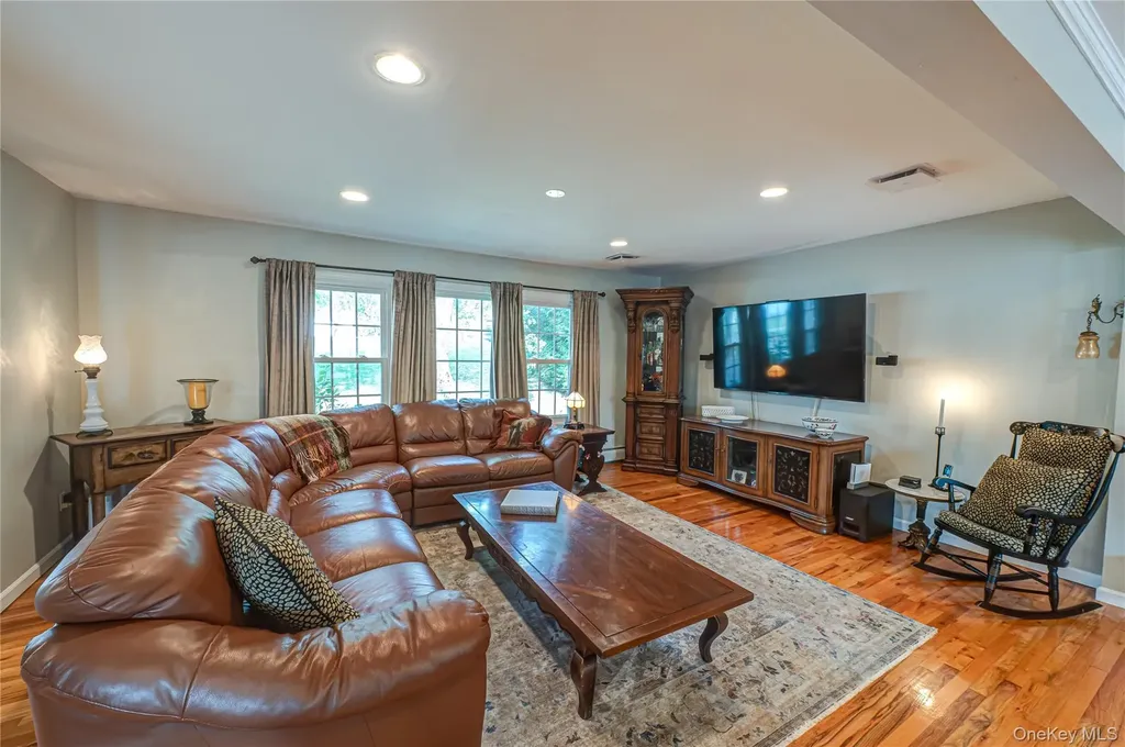 62 Wichard Boulevard Commack NY 11725