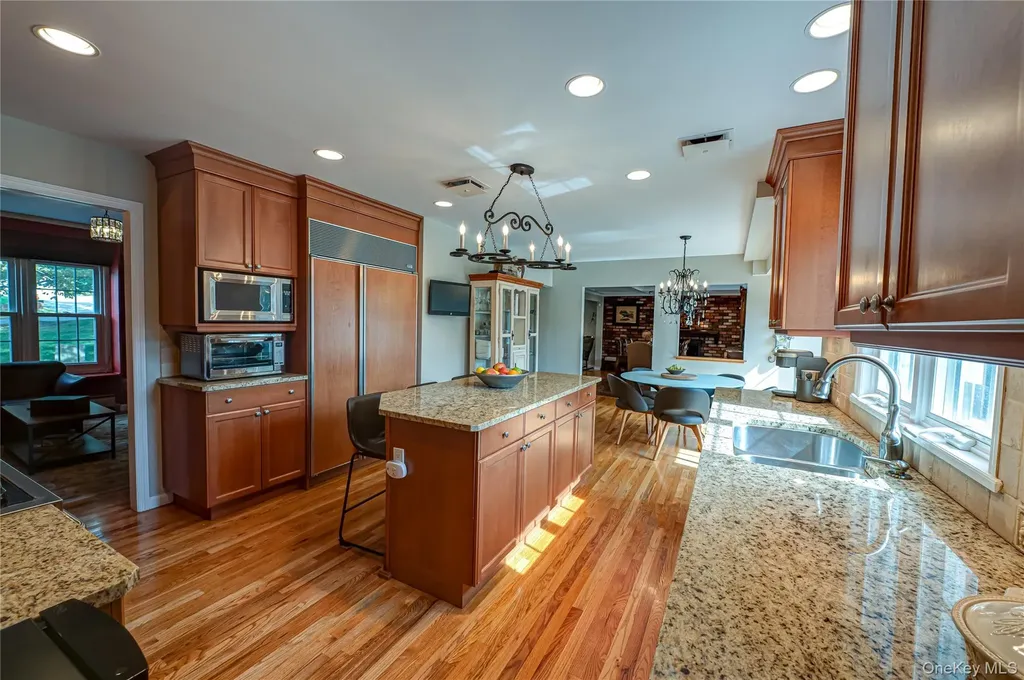 62 Wichard Boulevard Commack NY 11725