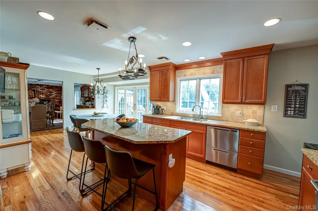62 Wichard Boulevard Commack NY 11725