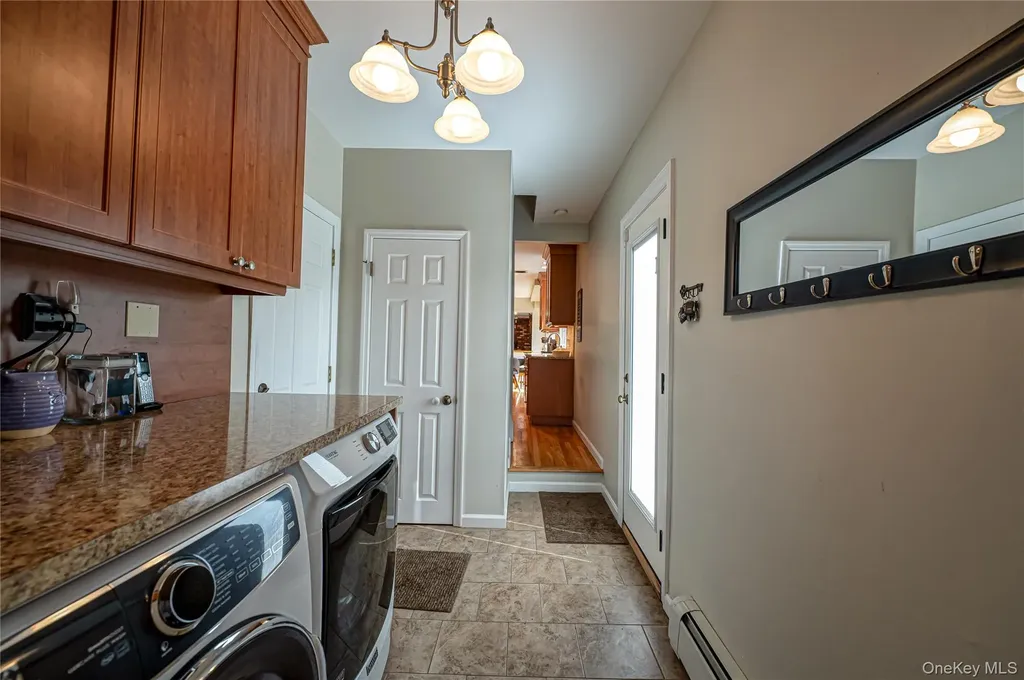 62 Wichard Boulevard Commack NY 11725