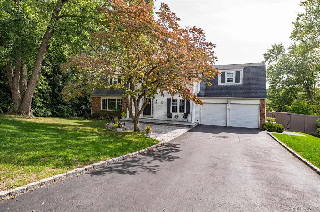 62 Wichard Boulevard Commack NY 11725