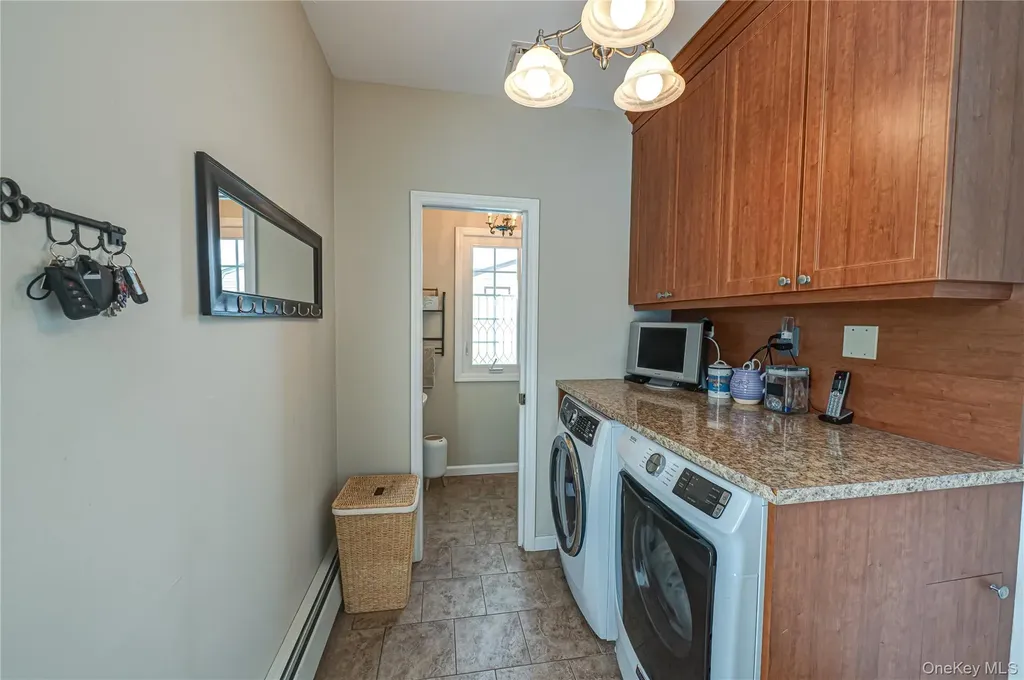 62 Wichard Boulevard Commack NY 11725