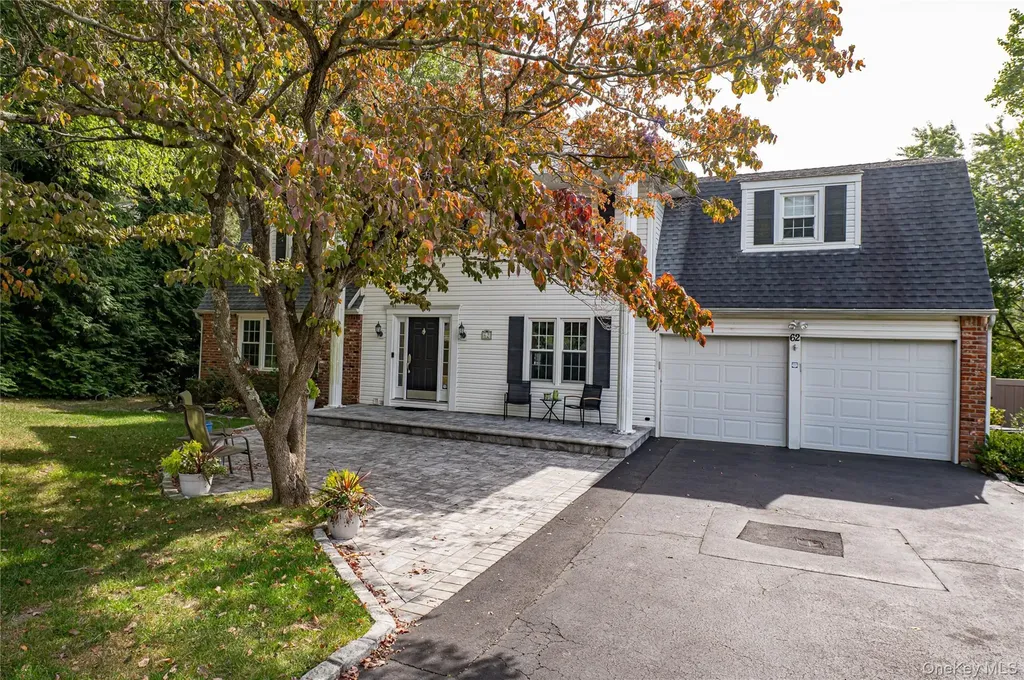62 Wichard Boulevard Commack NY 11725