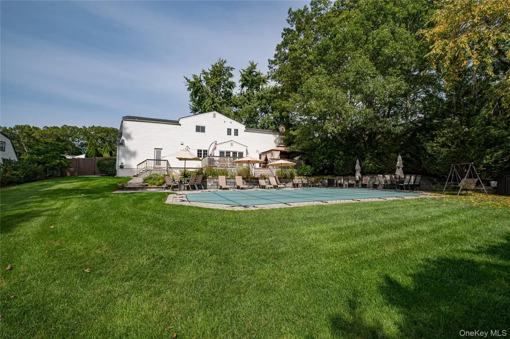 62 Wichard Boulevard Commack NY 11725