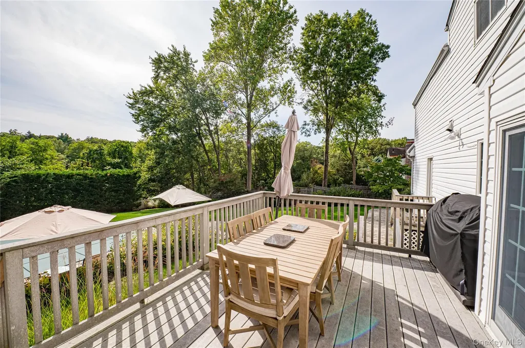 62 Wichard Boulevard Commack NY 11725