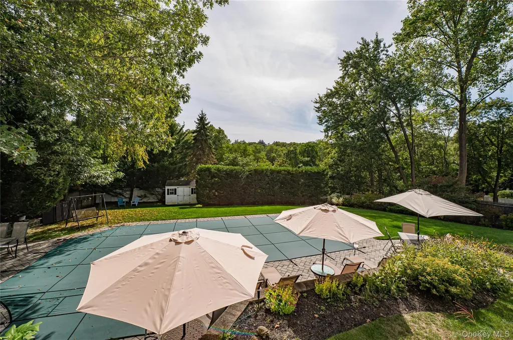 62 Wichard Boulevard Commack NY 11725
