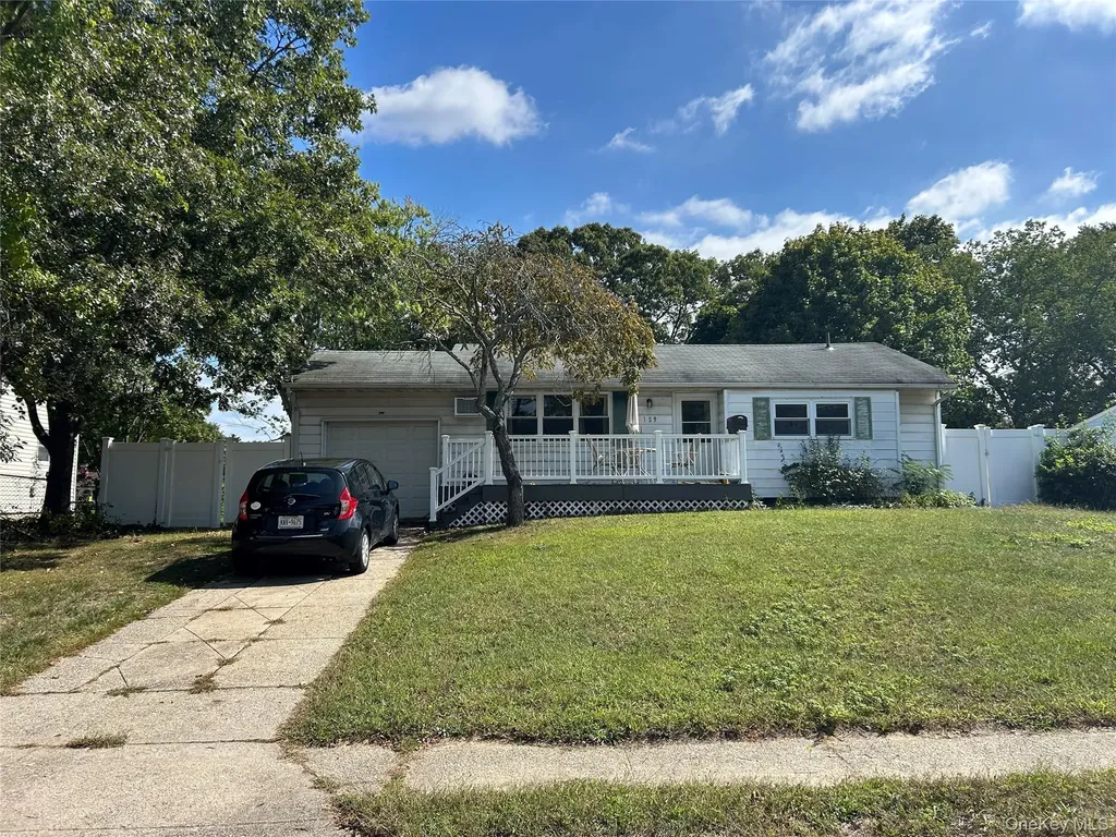 189 Whitetail Lane Central Islip NY 11722