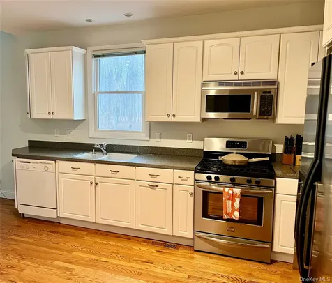 28 Clinton Corners Road Salt Point NY 12578