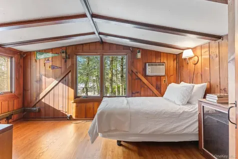 31 Barrett Circle Court Carmel NY 10512