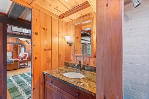 31 Barrett Circle Court Carmel NY 10512