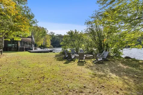 31 Barrett Circle Court Carmel NY 10512