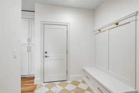 908 Maple Lane East Meadow NY 11554