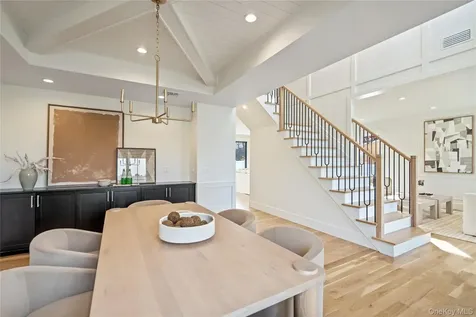 908 Maple Lane East Meadow NY 11554