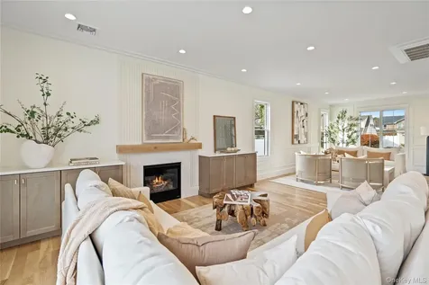 908 Maple Lane East Meadow NY 11554