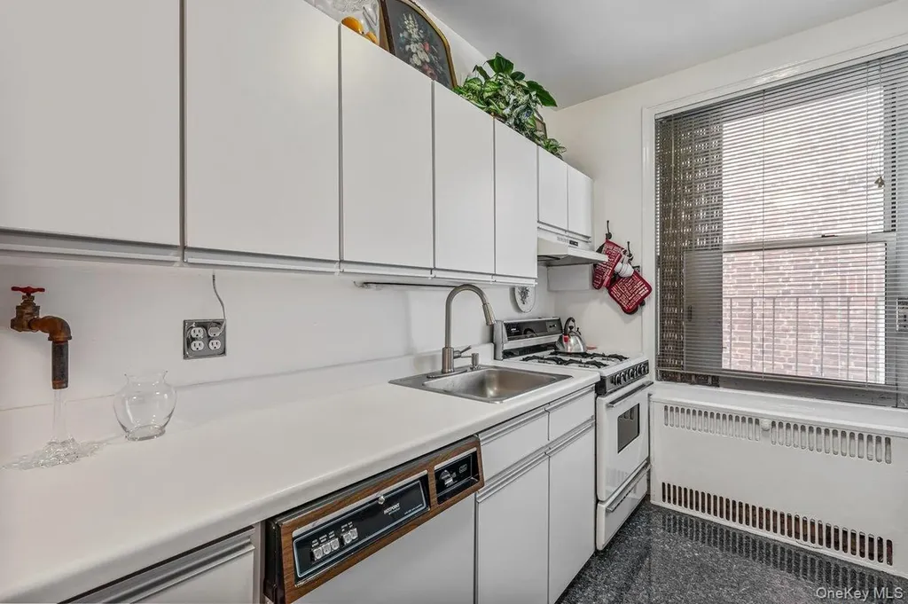 111-15 75th Avenue Forest Hills NY 11375