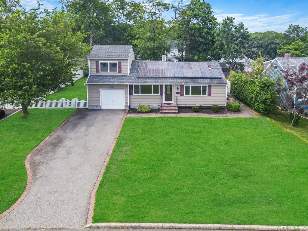 5 Hileen Drive Kings Park NY 11754