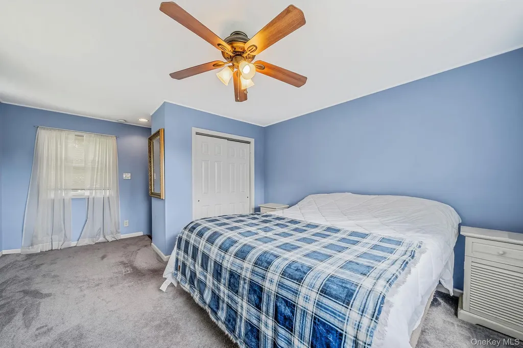 5 Hileen Drive Kings Park NY 11754