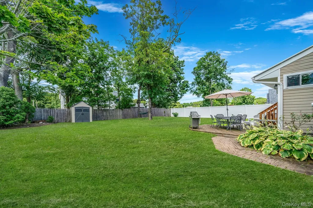 5 Hileen Drive Kings Park NY 11754