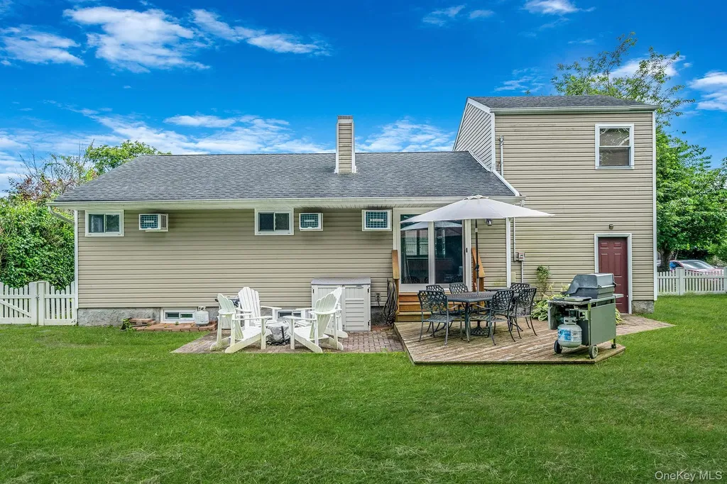 5 Hileen Drive Kings Park NY 11754