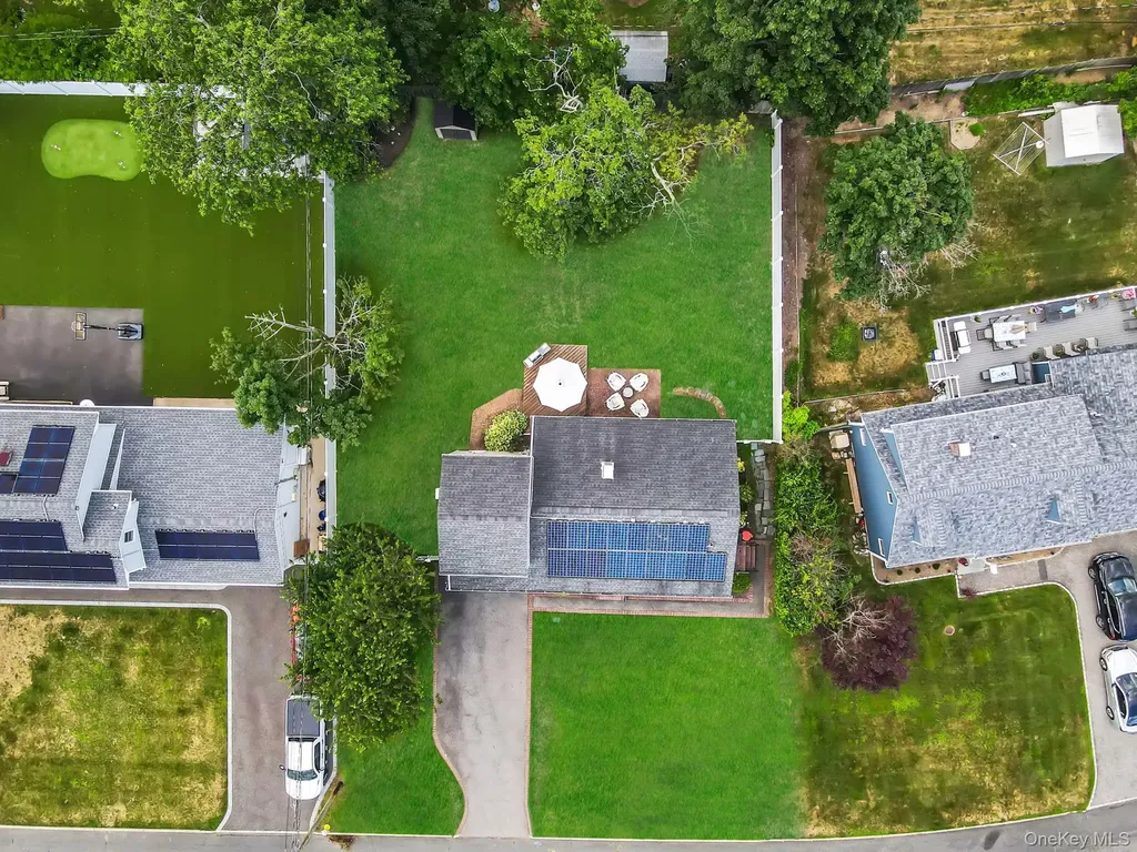 5 Hileen Drive Kings Park NY 11754
