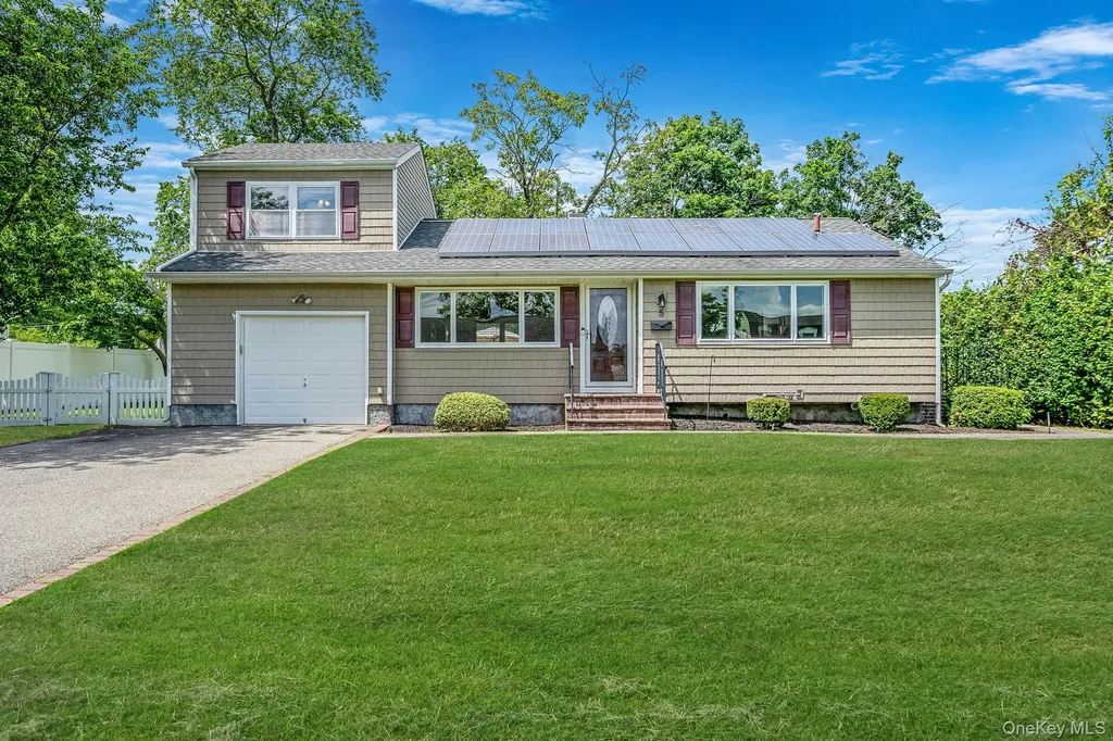 5 Hileen Drive Kings Park NY 11754