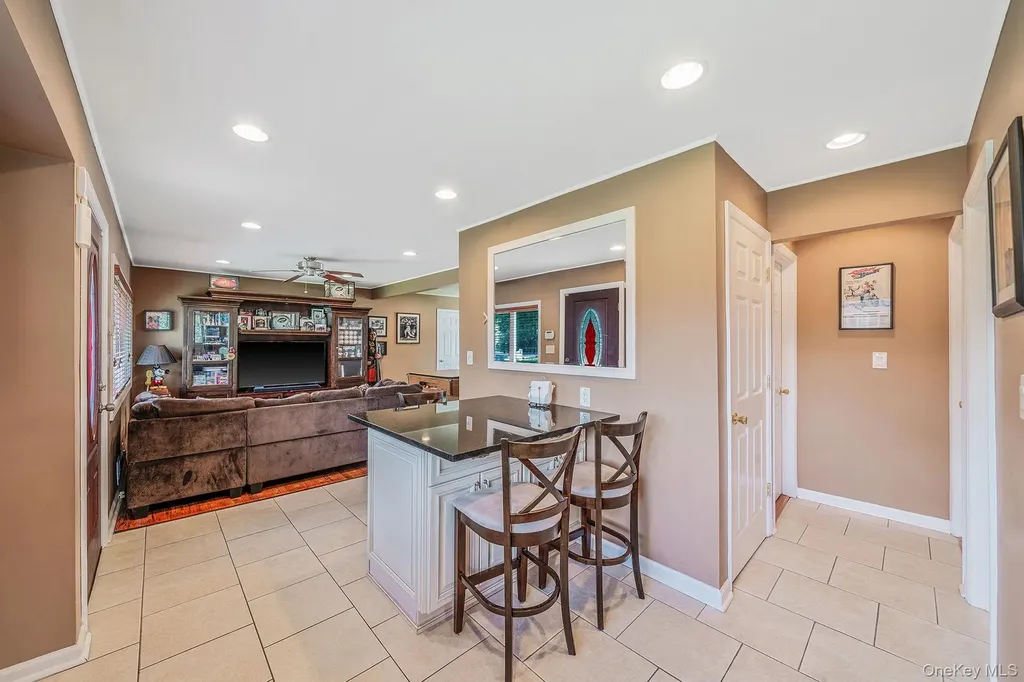 5 Hileen Drive Kings Park NY 11754