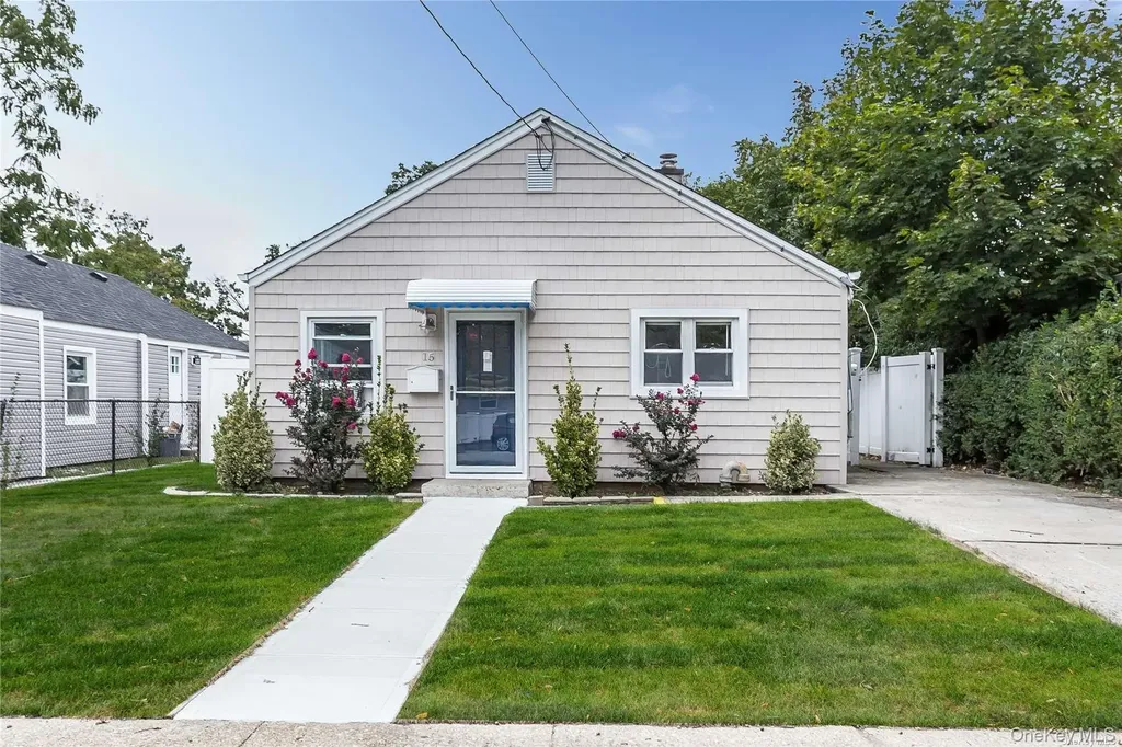 15 Pilot Street Hempstead NY 11550
