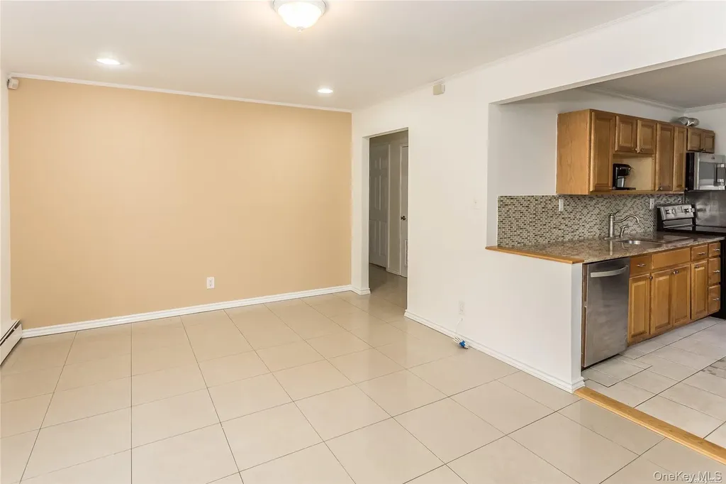 15 Pilot Street Hempstead NY 11550
