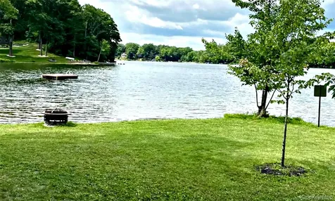 65 Patricia Lane Clinton Corners NY 12514