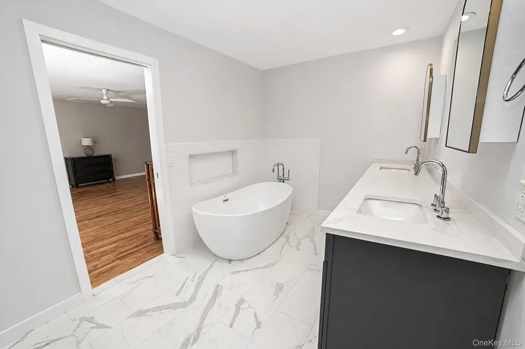 704 Short Beach Road Nissequogue NY 11780