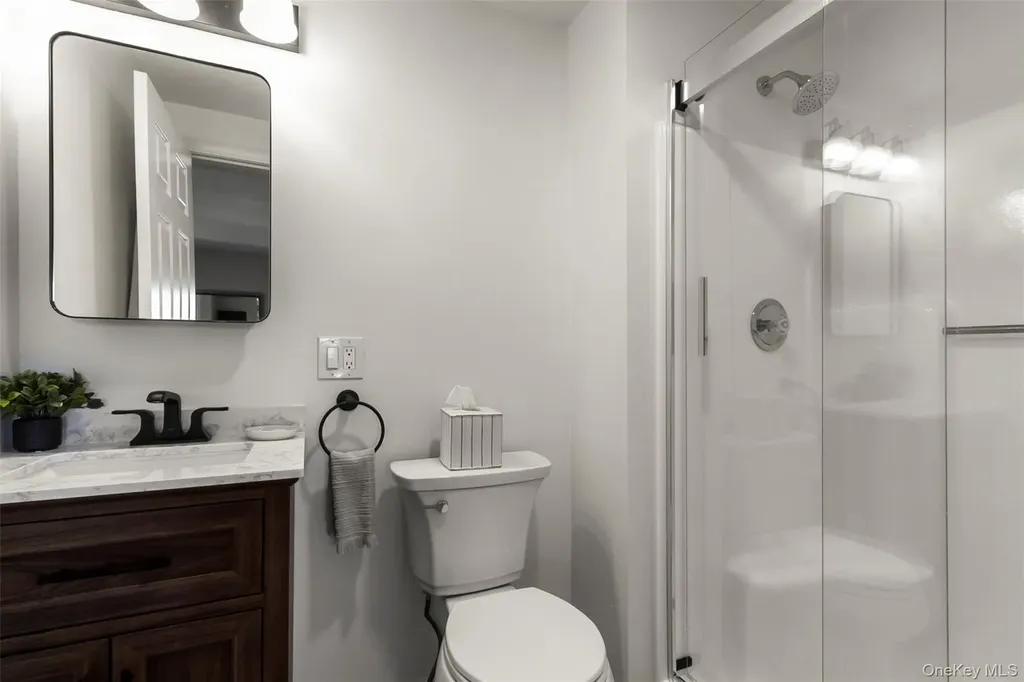 204 Williamsburg Drive Mahopac NY 10541
