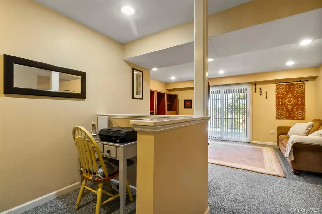 204 Williamsburg Drive Mahopac NY 10541