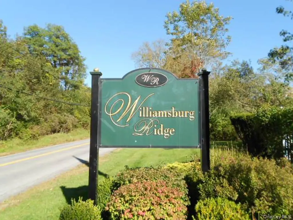 204 Williamsburg Drive Mahopac NY 10541